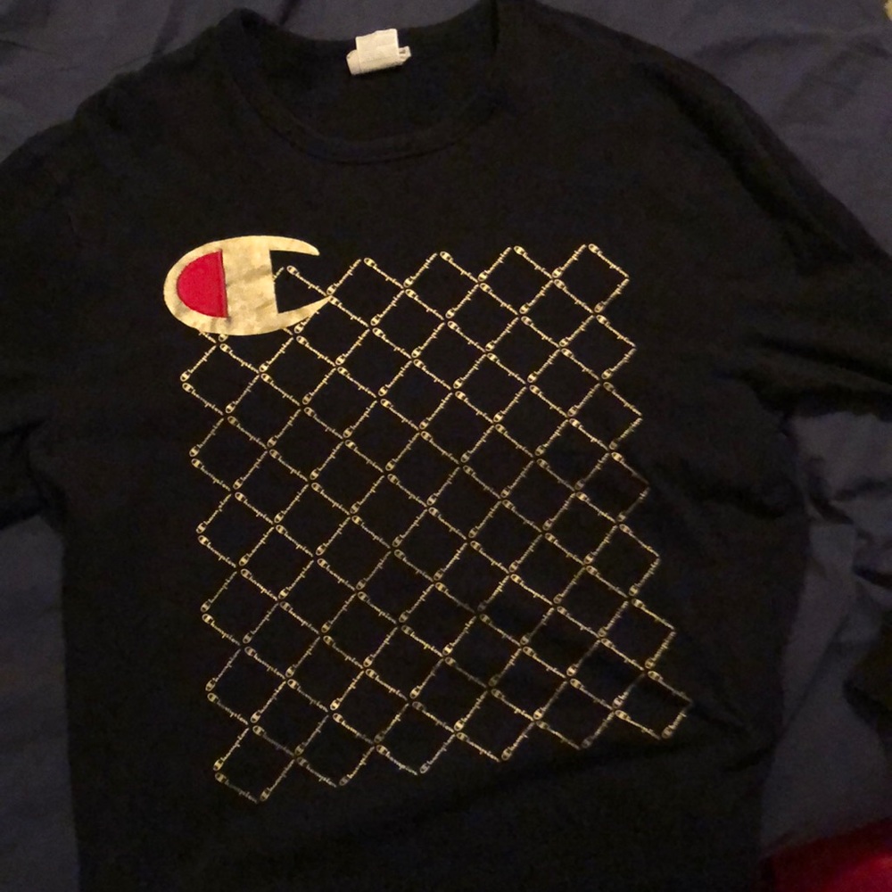 Champion long sleeve shirt